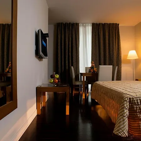 Dei Gelsomini Aparthotel 4*